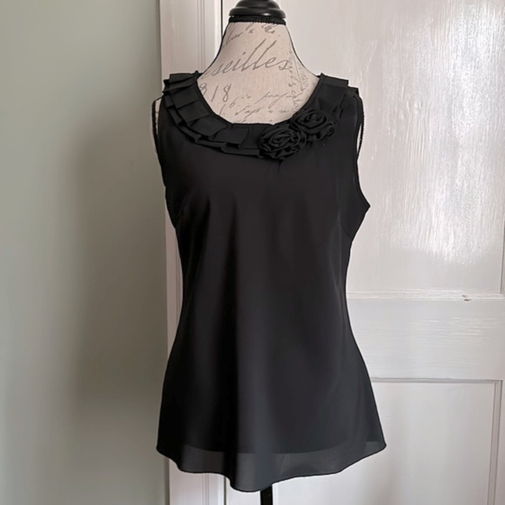 Spense Black Sleeveless Blouse with Rosette Pleated Neckline
